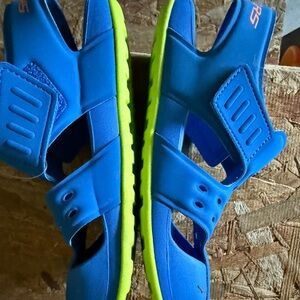 Skechers scandal size 13